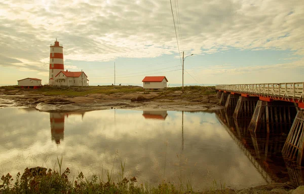 Farol Pointe Des Monts Erguido 1830 Maré Baixa Quebec Canadá — Fotografia de Stock