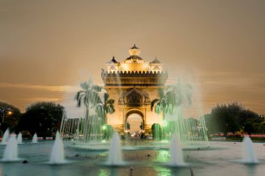 Güzel mimari Patuxay (zafer kapısı) Vientiane, Laos