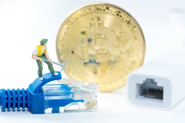 Bitcoin para madenciliğinin kapatılması İnternet Ağına bağlanıyor