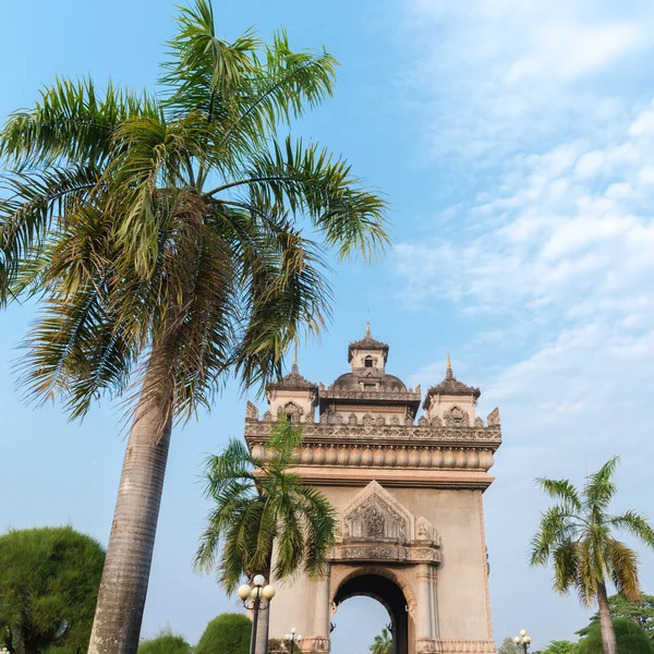 Güzel mimari Patuxay (zafer kapısı) Vientiane, Laos