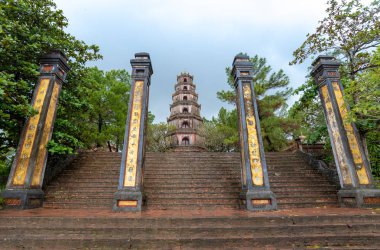 Thien mu pagoda içinde hue, vietnam