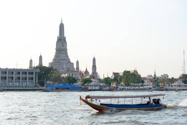 Bangkok, Tayland 'daki en güzel Wat Arun Budist tapınağı. 
