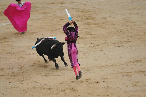 Tjurfäktning Spanien Med Stor Tjur — Stockfoto