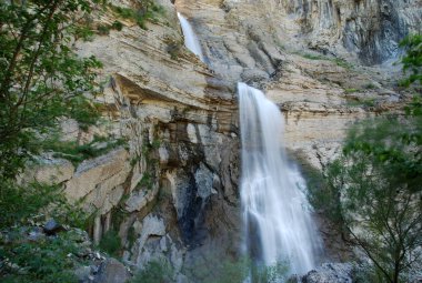 İspanya doğada şelale