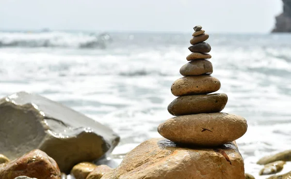 Una Torre Piedras Playa —  Fotos de Stock