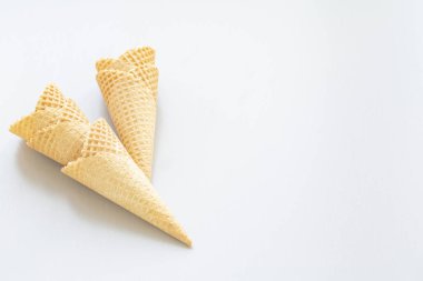 Gözleme dondurma külahı metin için yer ile hafif bir arka plan üzerinde.