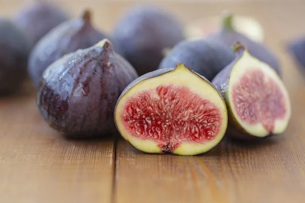 Figues Mûres Sur Une Table Bois Gros Plan Fruits Frais — Photo