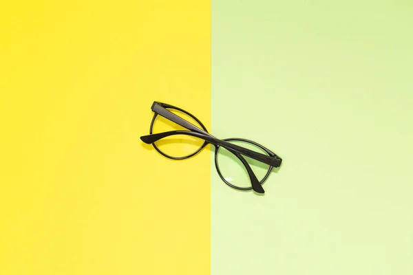 Gafas Sobre Fondo Pastel Dos Colores Concepto Visión — Foto de Stock