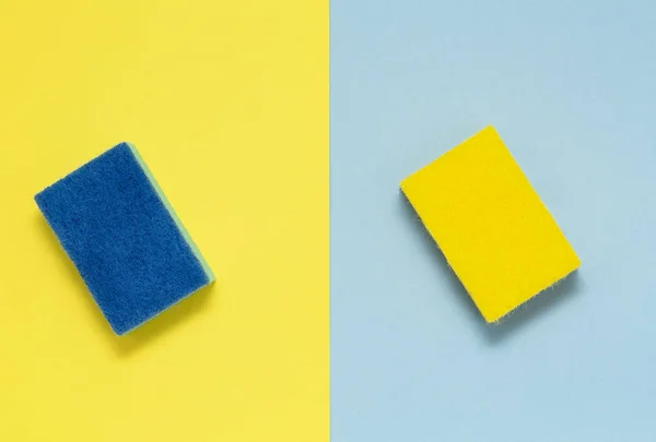 Esponjas Doble Cara Para Platos Sobre Fondo Multicolor Minimalismo — Foto de Stock