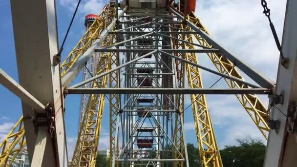 Grande Roue Ferris Déplaçant Lentement Parc Attractions — Video