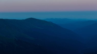  Gün batımı, Karpat Dağları'nda dağ manzarası, Fagaras, Romanya, açık hava