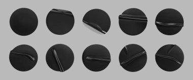 Siyah, yuvarlak, buruşmuş çıkartma maket seti. Yapışkan, açık siyah kağıt ya da yapıştırıcı etiketli, gri arka planda buruşuk bir etkisi var. Şablon etiketleri veya fiyat etiketleri. 3d gerçekçi vektör