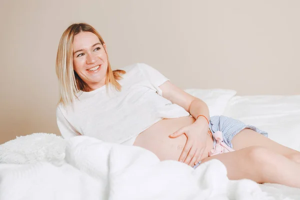 Pregnant Mothercare Lifestyle Concept Bob Hairstyle Blond Woman Health Care — Stock Photo, Image