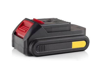 Beyaz arka plan üzerinde şarj edilebilir aracı için pil