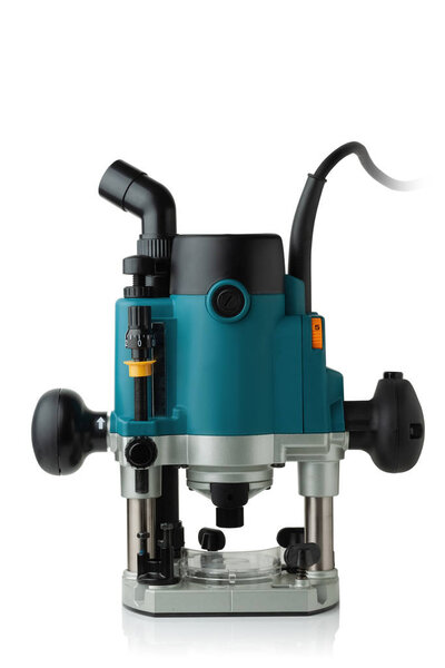 роутер для обработки древесины на белом фоне
