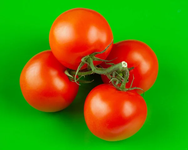 Ramo Tomates Rojos Maduros Deliciosos Verde — Foto de Stock