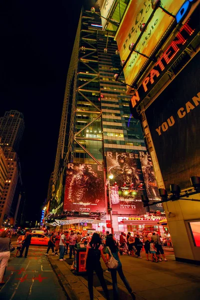 Nueva York Agosto 2012 Times Square Por Noche Multitud Personas — Foto de Stock