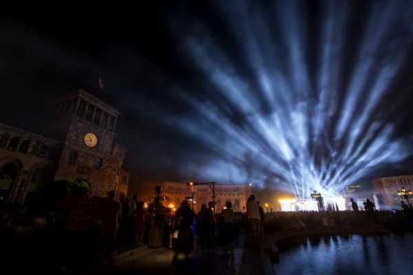 Mooie Lichtshow Tijdens Een Concert Nacht Plein Van Republiek Yerevan — Stockfoto