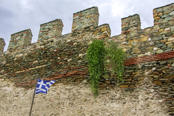 Řecká Vlajka Pozadí Eptapyrgio Pevnosti Nebo Heptapyrgion Fort Byzantská Pevnost — Stock fotografie