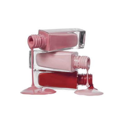 Güzel Sanatlar kozmetik ve üç renkli oje şişe dökülen boya beyaz arka plan üzerinde izole bir grup görüntü güzellik. Tırnak sanat kavramı