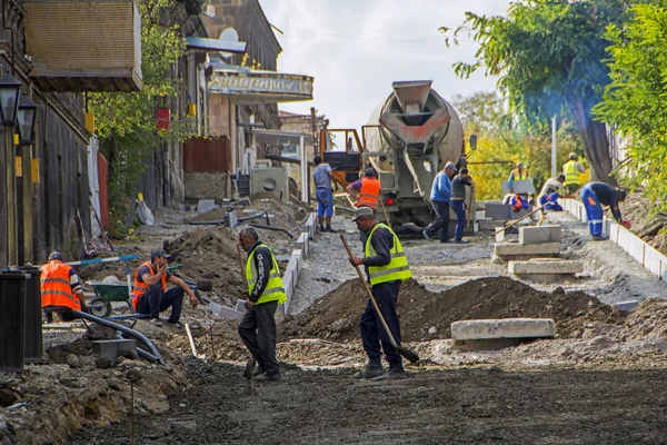 Gyumri Armenia October 2018 Industrial Workers Concrete Mixer Work Gorki — Stock Photo, Image