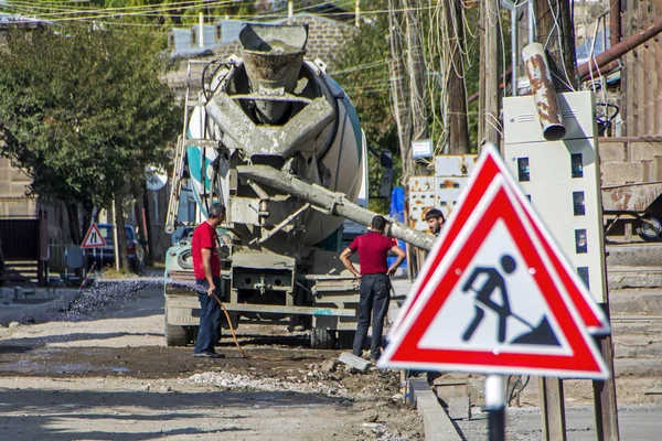 Gyumri Armenia October 2018 Blurred Sign Road Shows Road Repair — Stock Photo, Image