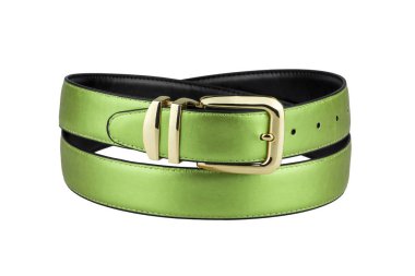 Beyaz arka plan üzerinde izole altın metal toka ile moda erkekler yeşil deri emniyet kemerlerinizi bağlayın
