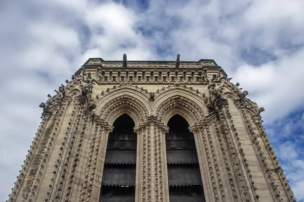 Зменшеному Вигляді Дзвіницю Знаменитого Собору Нотр Дам Парижі Під Драматичні — стокове фото