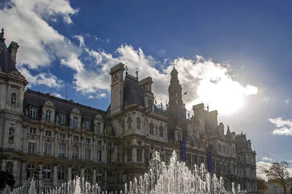 Edificio Neorinascimentale Che Ospita Municipio Con Spruzzi Acqua Fontane Primo — Foto Stock