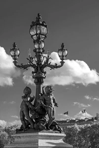 Bellissime Sculture Bronzo Lampada Epoca Sul Ponte Alessandro Iii Attraverso — Foto Stock