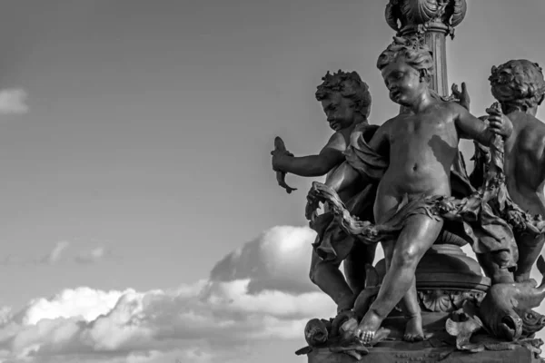 Bellissime Sculture Bronzo Lampada Epoca Sul Ponte Alessandro Iii Attraverso — Foto Stock