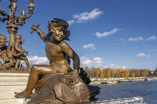 Bellissime Sculture Bronzo Lampada Epoca Sul Ponte Alessandro Iii Attraverso — Foto Stock