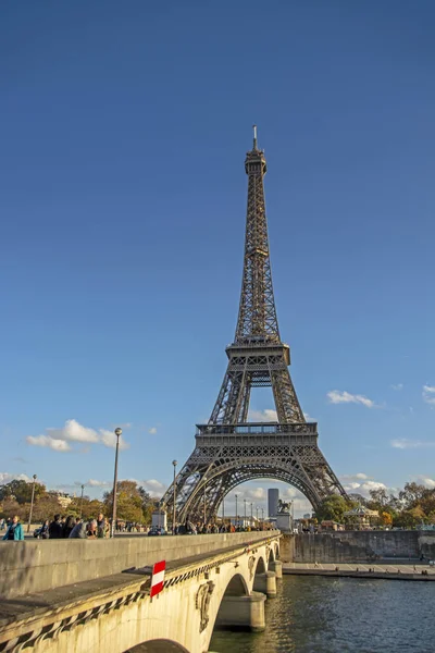Eiffel Toren Fragment Van Brug Pont Lena Rivier Seine Parijs — Stockfoto