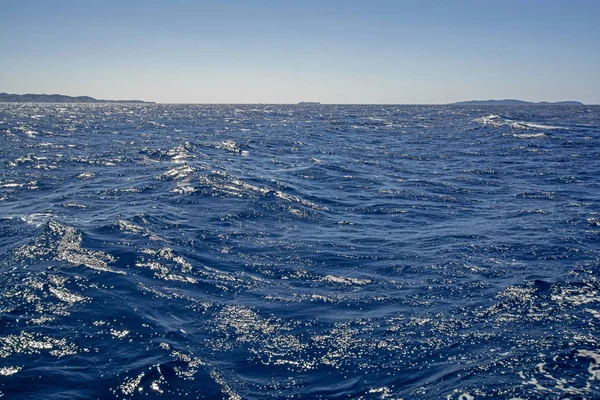 Морська Хвиля Крупним Планом Низький Широкий Кут Зору Блакитна Вода — стокове фото