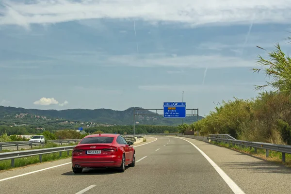Barcelona Spanje Juli 2019 Rode Audi Auto Een Snelweg Hoge — Stockfoto