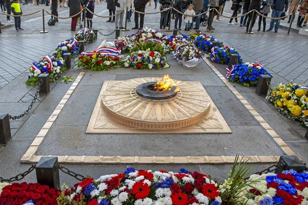 Paris Frankreich November 2018 Ewige Flamme Grab Des Unbekannten Soldaten — Stockfoto