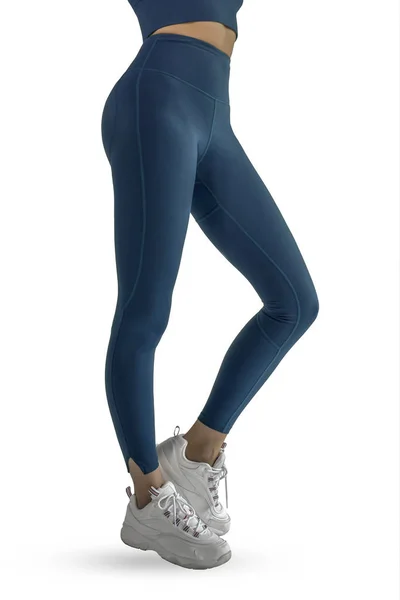 Vackra Smala Kvinnliga Ben Blå Sport Leggings Och Löparskor Isolerade — Stockfoto