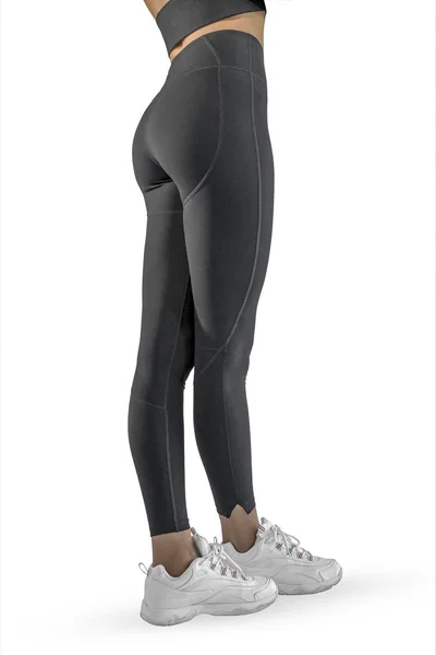 Mooie Slanke Vrouwelijke Benen Donkergrijze Sport Leggings Hardloopschoenen Geïsoleerd Witte — Stockfoto