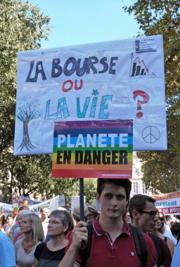 İklim - İklim için için yürüyüş. Ekolojik gösteri. Paris Fransa Cumartesi, 08 Eylül 2018.