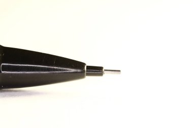 Arka planda otomatik kalem izole edildi