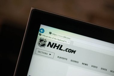 Bratislava, Slovakya, 3 Temmuz 2018: Nhl web sayfasında dizüstü bilgisayar monitörü