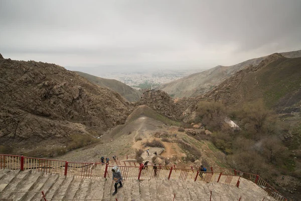 Darband Iran Kwietnia 2018 Trek Tochal Mountain Darband Wsi Północnym — Zdjęcie stockowe