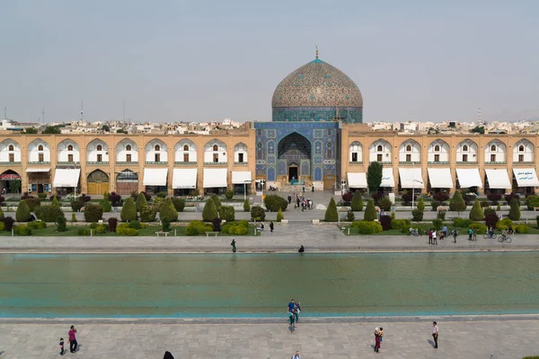 Isfahán Irán Abril 2018 Mezquita Sheikh Lotfollah Plaza Naghsh Jahan — Foto de Stock