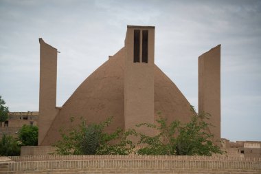 Kirman Eyaleti, Iran eski adobe kalede Rayen Castle (Arg-e Rayen Farsça) olduğunu.