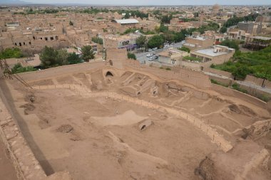 Kirman Eyaleti, Iran eski adobe kalede Rayen Castle (Arg-e Rayen Farsça) olduğunu.