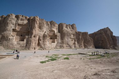 Darius Türbesi Nakş-Rustam, eski bir mezarlık içinde büyük Persepolis, Fars Eyaleti, İran'ın yaklaşık 12 km kuzeybatısında yer alan