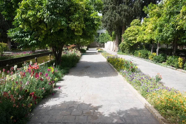 Keşan, İran, 30 Nisan 2018: Keşan'da Fingarden. Fingarden tarihi bir Pers bahçesi, ülkenin en ünlü kraliyet bahçelerinden biri ve Amir Kabir'in öldürüldüğü yerdir.