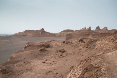 Muhteşem Dasht-e Lut çöller, ünlü için onun kaya oluşumları Kerman İran, dünyada hotest yerlerinden city yakınındaki Kaluts veya Kalouts olarak