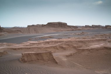 Muhteşem Dasht-e Lut çöller, ünlü için onun kaya oluşumları Kerman İran, dünyada hotest yerlerinden city yakınındaki Kaluts veya Kalouts olarak