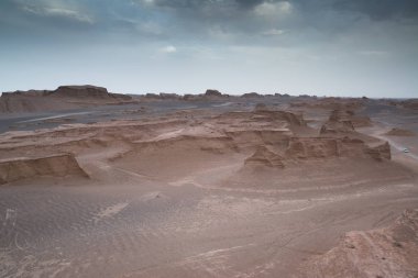 Muhteşem Dasht-e Lut çöller, ünlü için onun kaya oluşumları Kerman İran, dünyada hotest yerlerinden city yakınındaki Kaluts veya Kalouts olarak